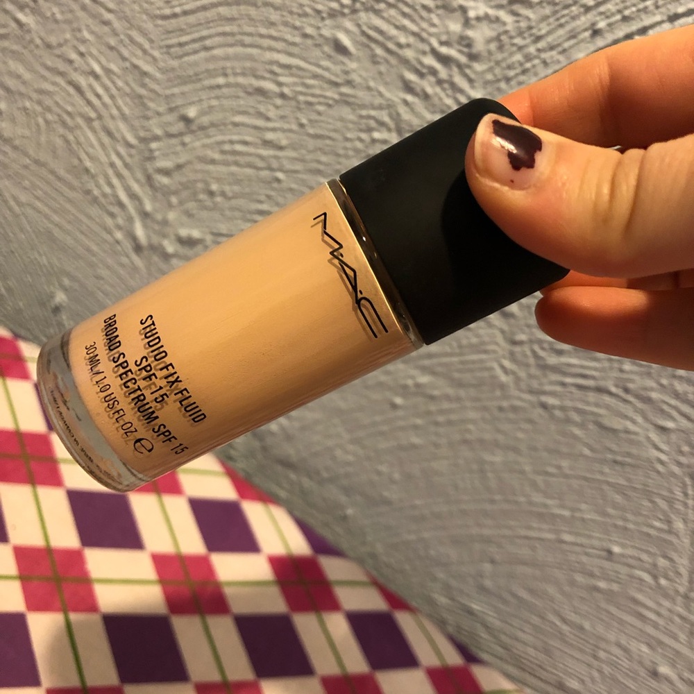 MAC Studiofix Fluid Foundation